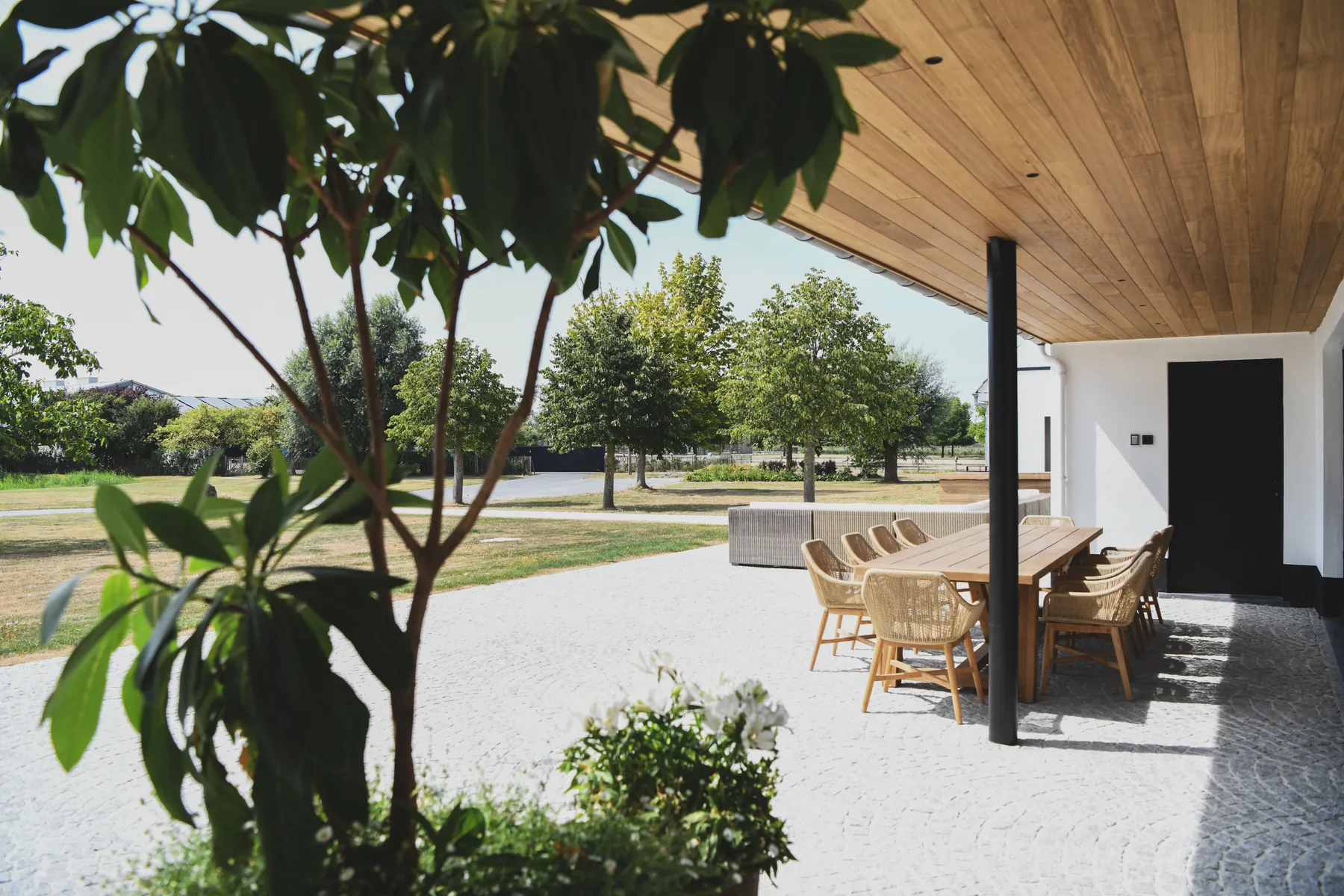 Terras & Buitentafel